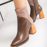 Ghete Piele Urban Chic Taupe cu Toc Cub Din Lemn