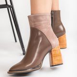 Ghete Piele Urban Chic Taupe cu Toc Cub Din Lemn