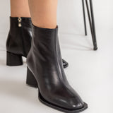 Ghete Dama Din Piele Naturala cu Varf Patrat si Toc Bloc - Elegance Black