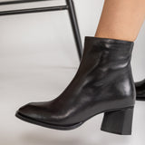 Ghete Dama Din Piele Naturala cu Varf Patrat si Toc Bloc - Elegance Black