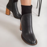 Ghete Piele Urban Chic Negre cu Toc Cub Din Lemn