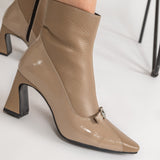 Ghete Elegante Ankle Boots din Piele Taupe cu Toc Geometric si Detaliu Bijuterie