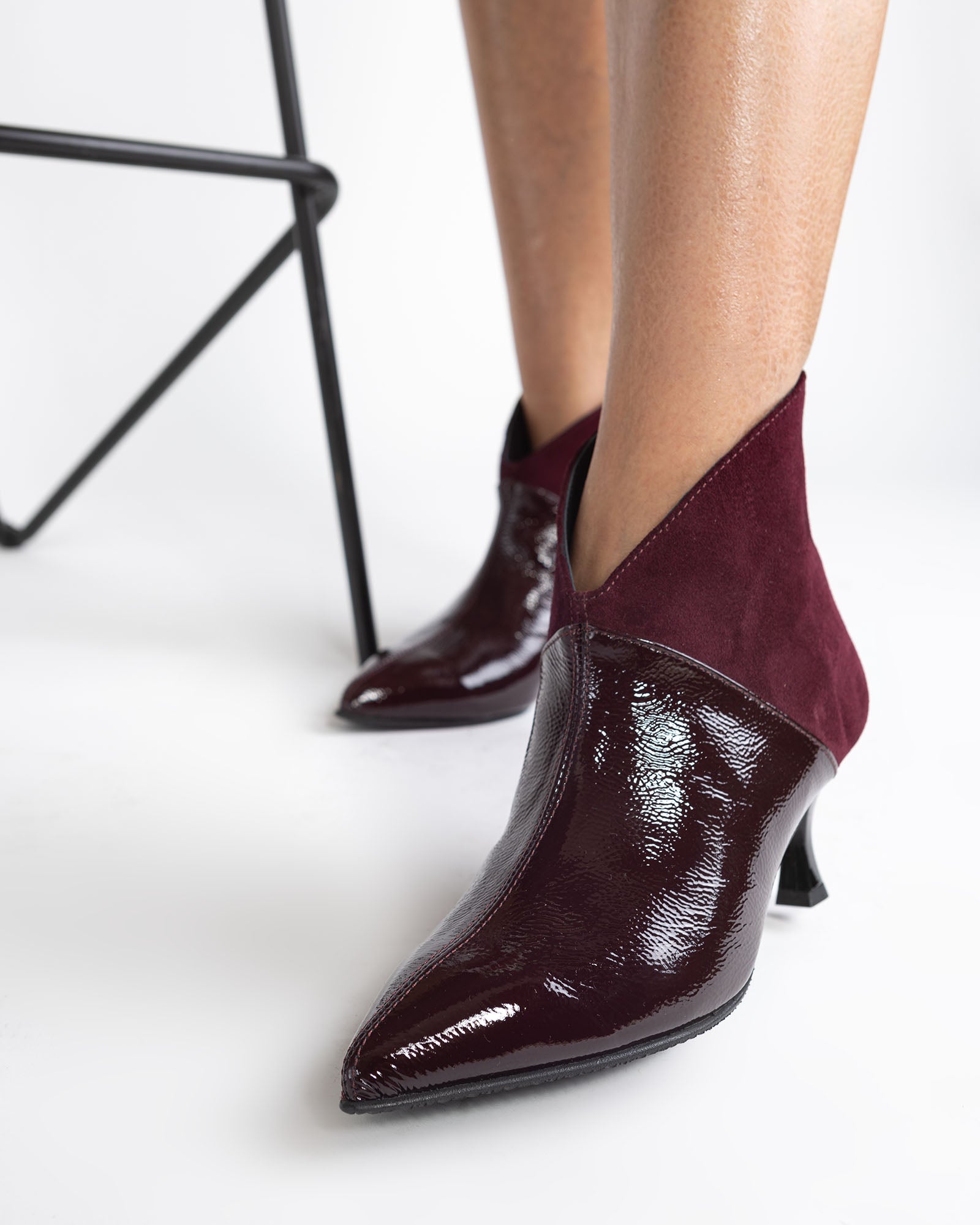 Ghete cu toc din piele lacuita Eleganza Burgundy
