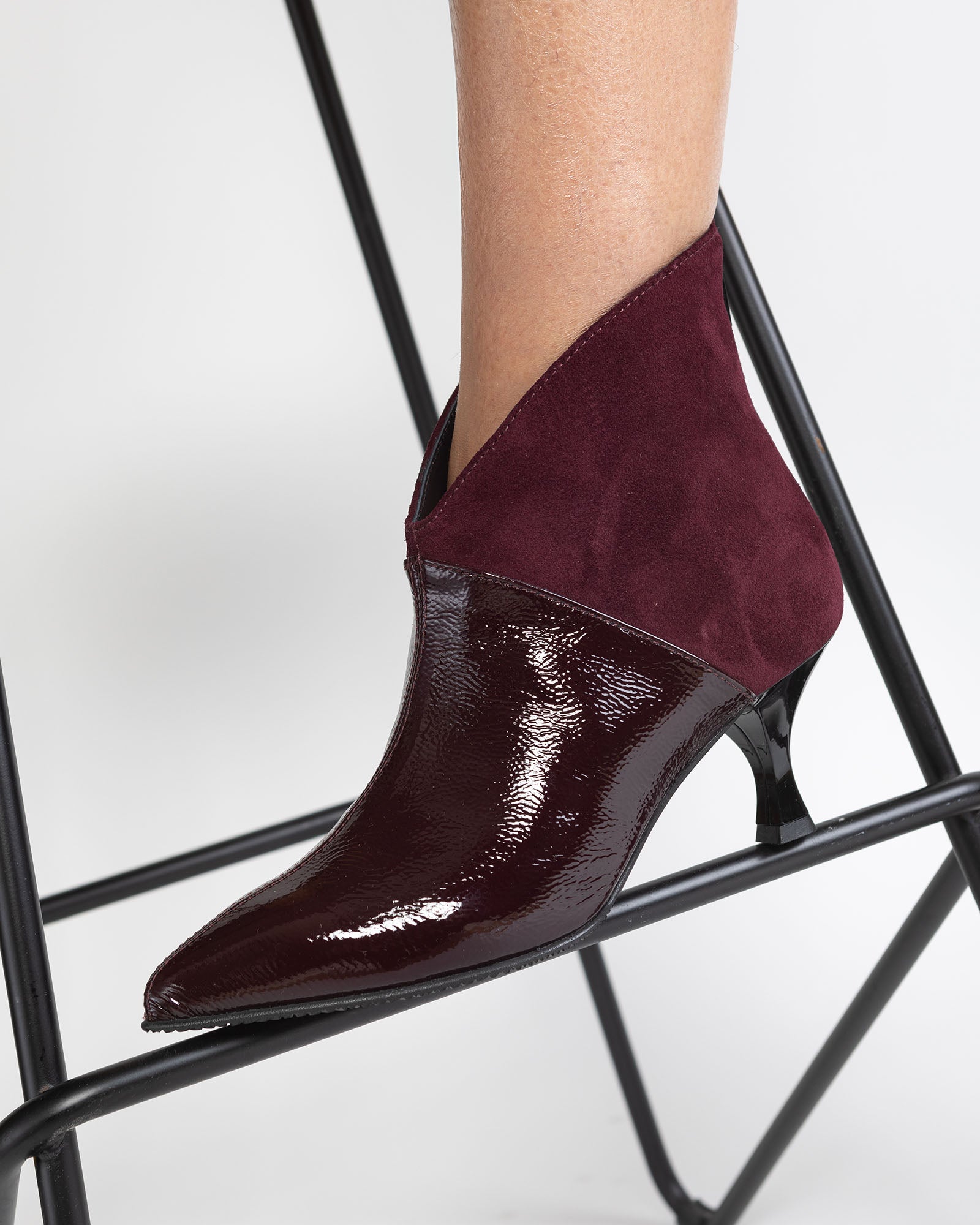 Ghete cu toc din piele lacuita Eleganza Burgundy