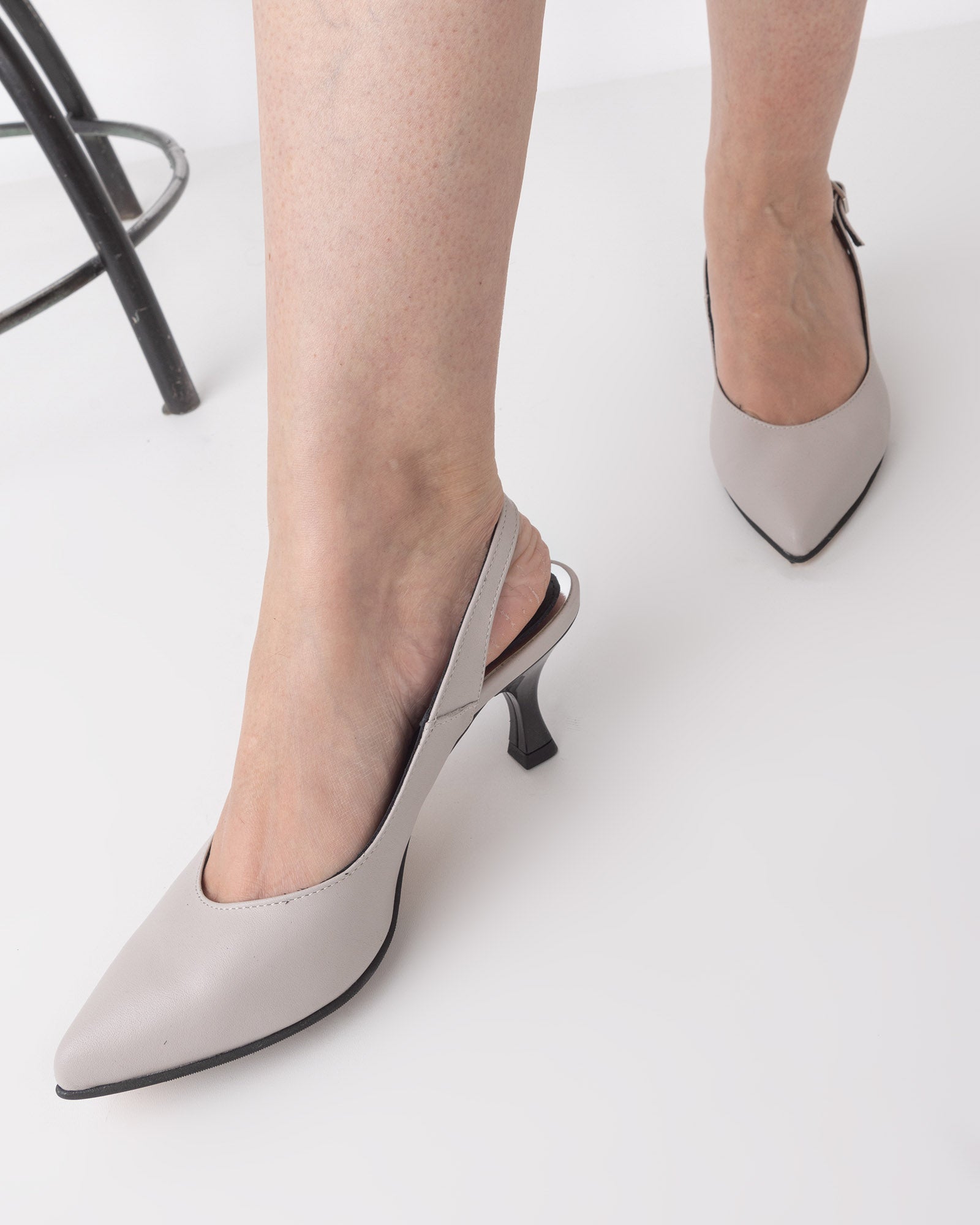 Pantofi decupati cu toc jos PF0245-5 Grey