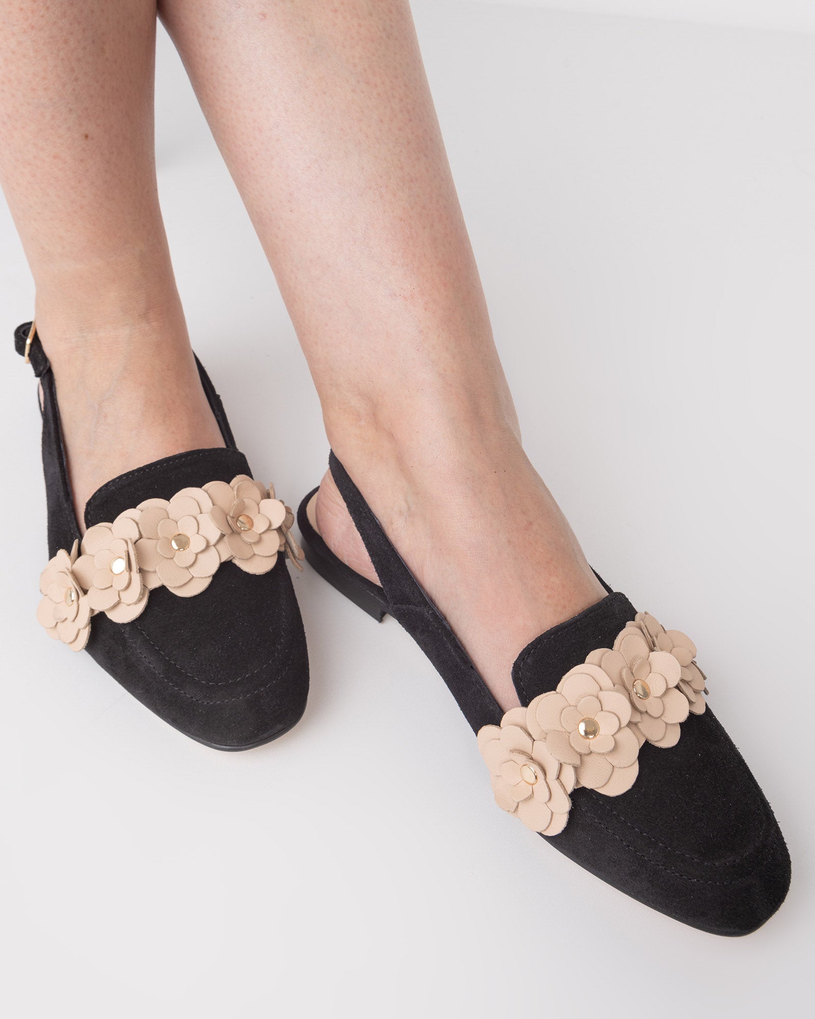 Balerini decupati din piele intoarsa Lola Black