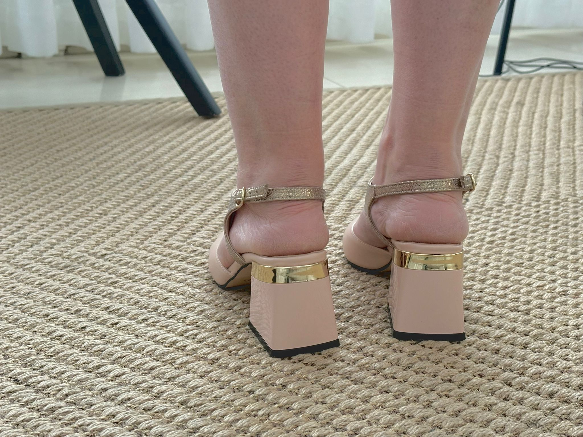 Pantofi decupati PF456-3 roz pudra