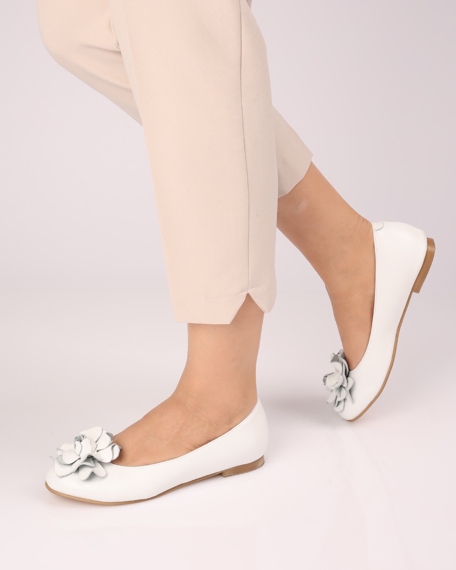 Balerini cu varf rotund Mellie White