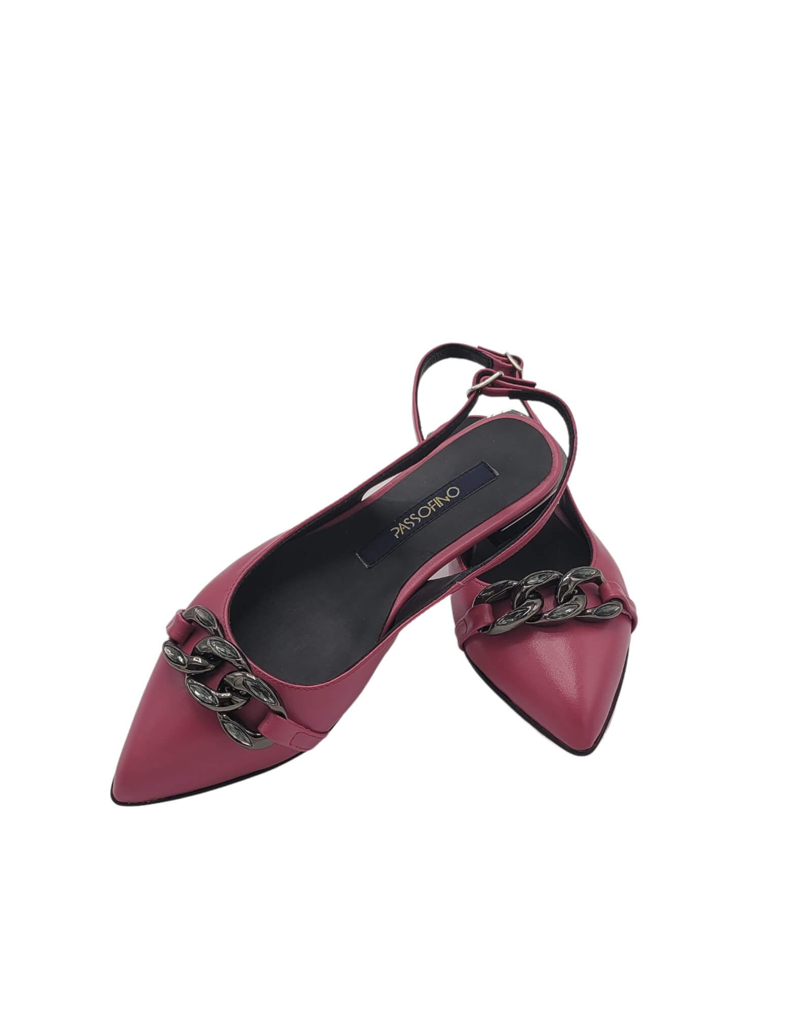 Balerini decupati la spate Anin Fuchsia