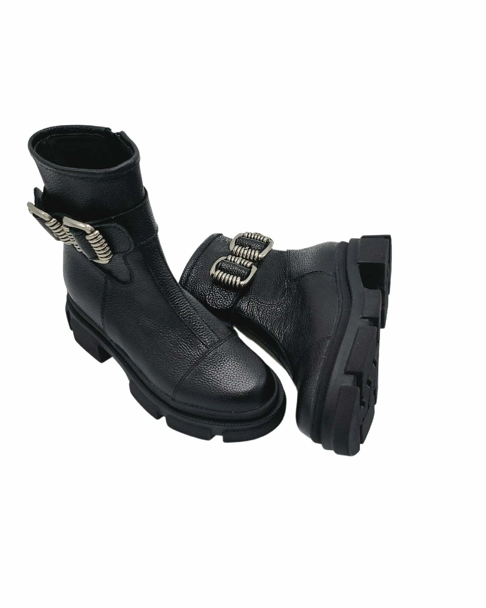 Ghete accesorizate cu talpa groasa PF260-13 negru