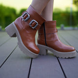 Ghete accesorizate Perla 3 coniac