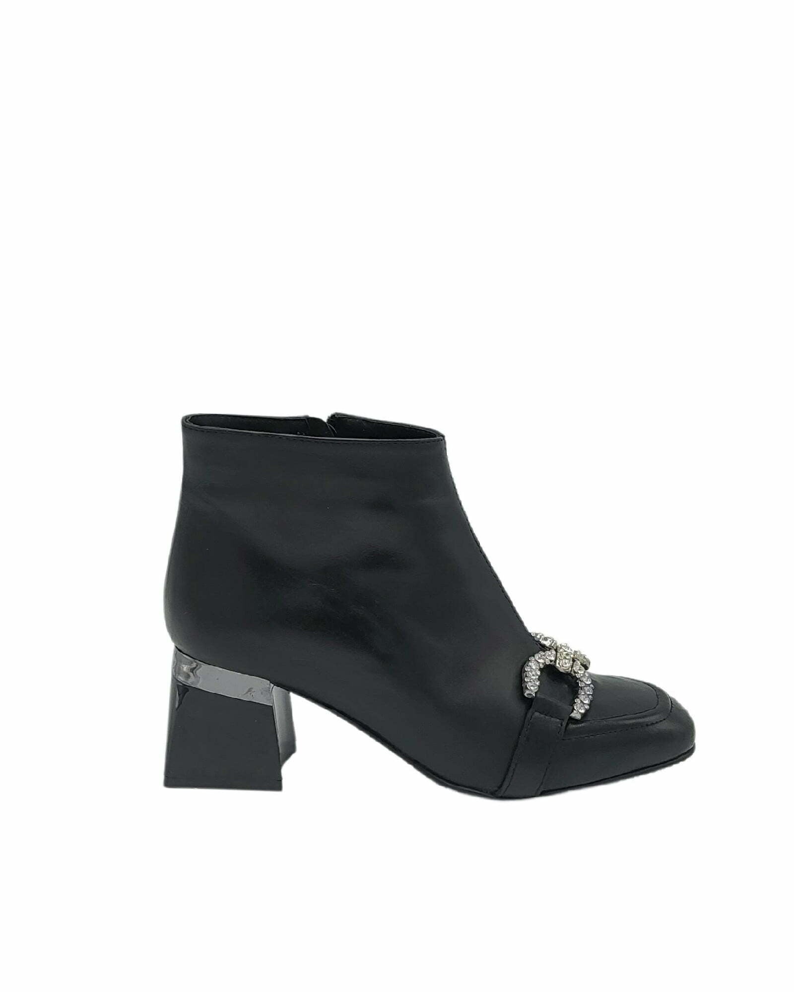 Ghete cu toc jos si accesoriu PF0581-6 negru