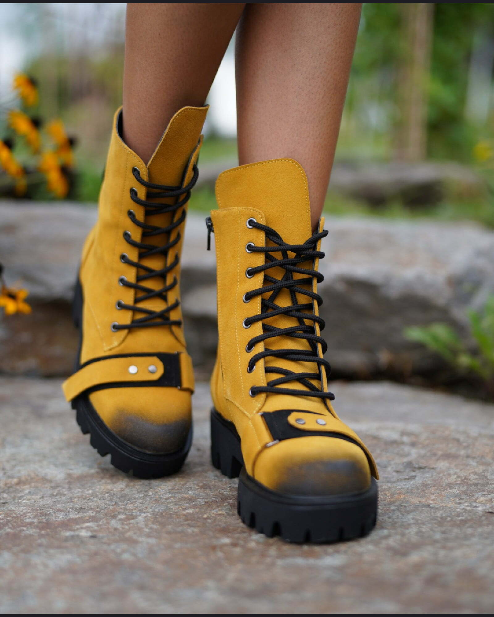 Ghete din piele intoarsa Trendy Yellow