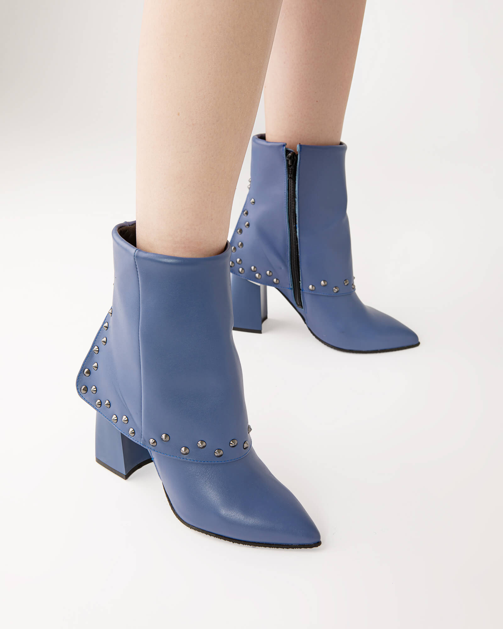 Ghete elegante cu accesorii cromate Polished blue