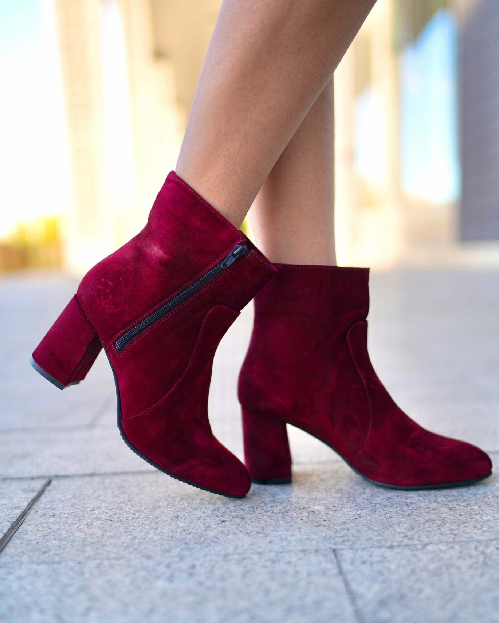 Ghete elegante din piele intoarsa grena Lady