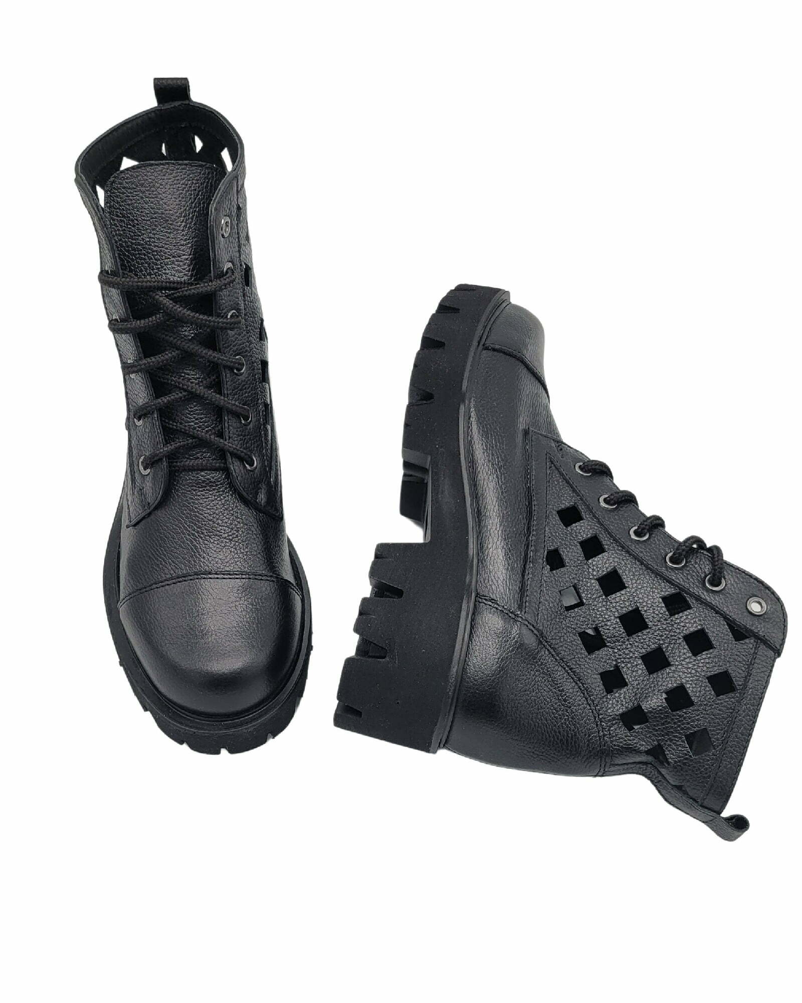 Ghete vara din piele bizonata Liana Black