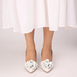 Pantofi cu accesoriu floral PF0245-8 alb