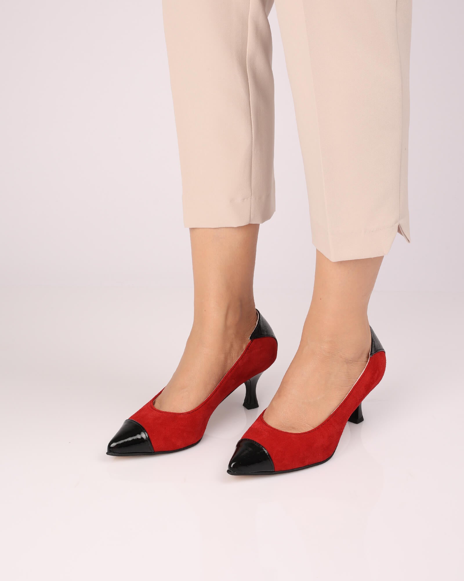 Pantofi cu varf ascutit si toc jos PF0245-4 rosu