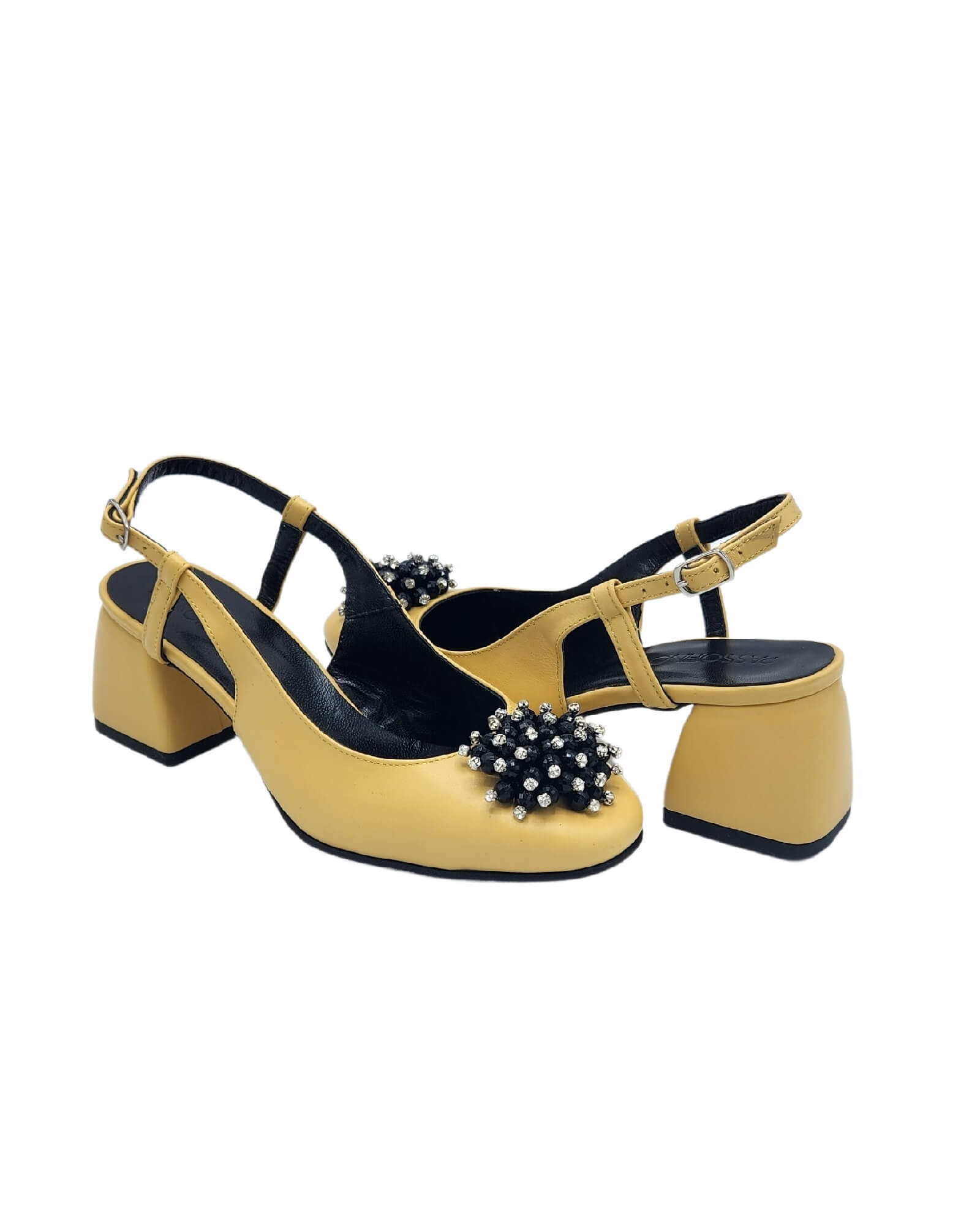 Pantofi decupati din piele galbena Carmen