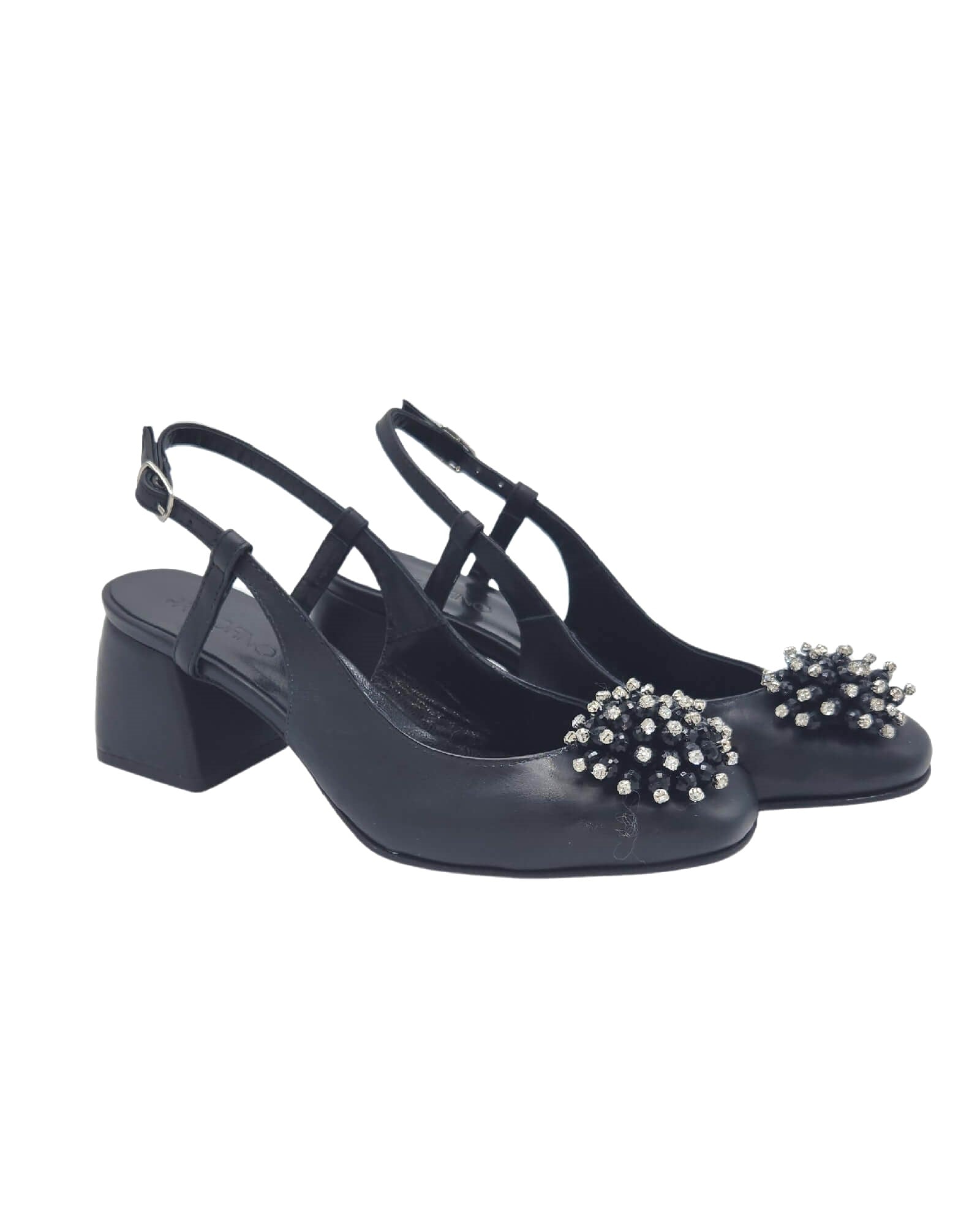 Pantofi decupati din piele neagra Carmen