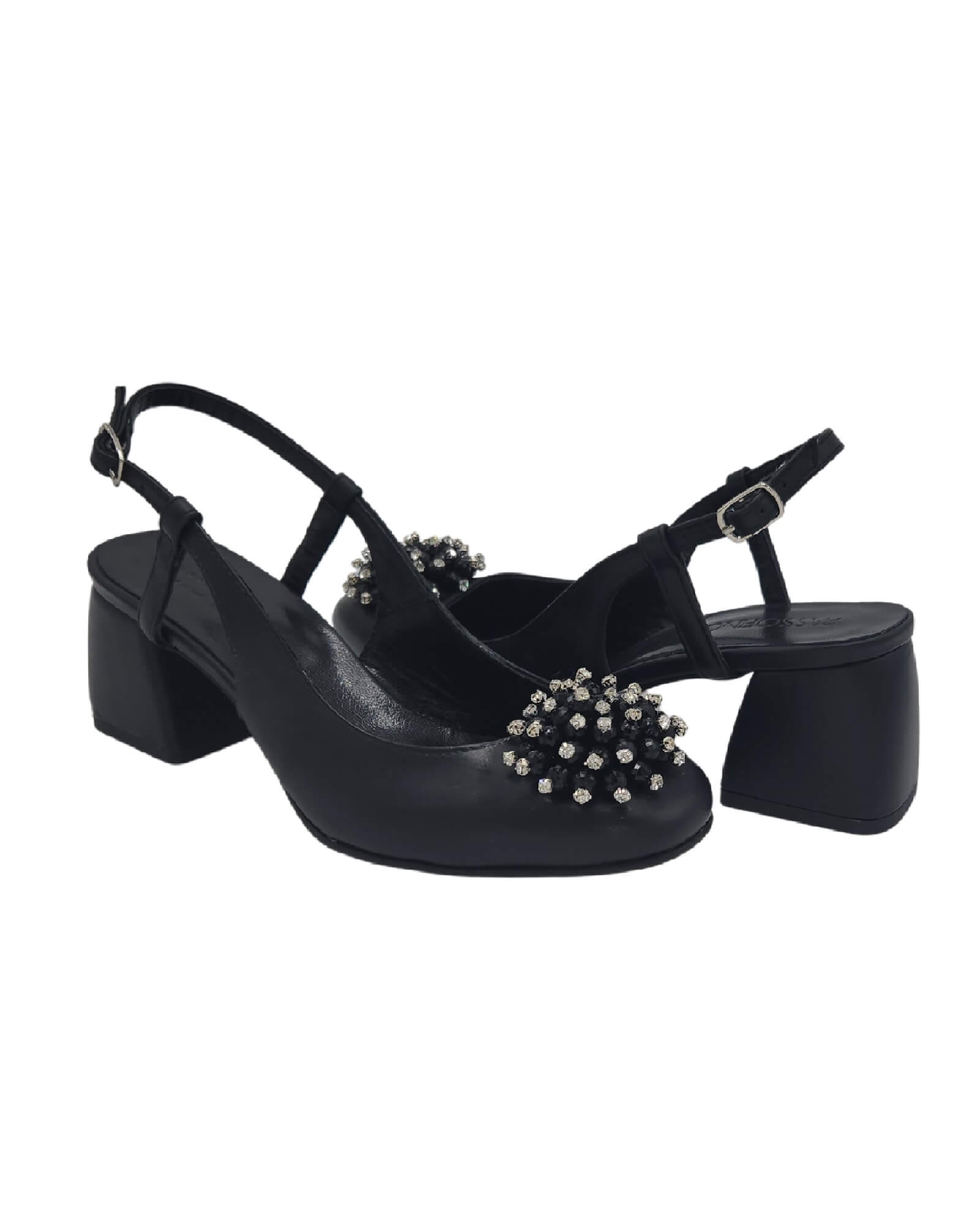 Pantofi decupati din piele neagra Carmen