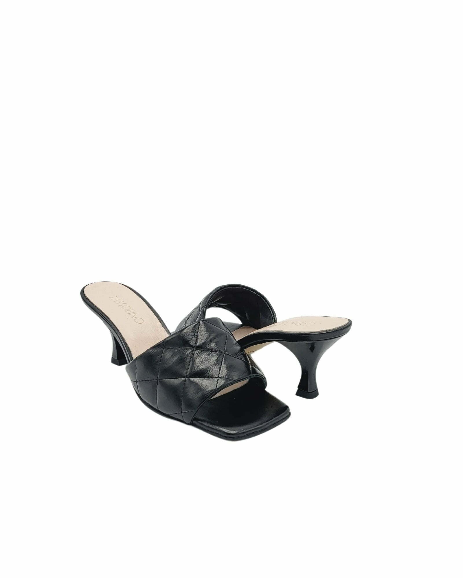 Papuci cu toc jos si cusaturi PF246-2 negru