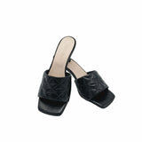 Papuci cu toc jos si cusaturi PF246-2 negru