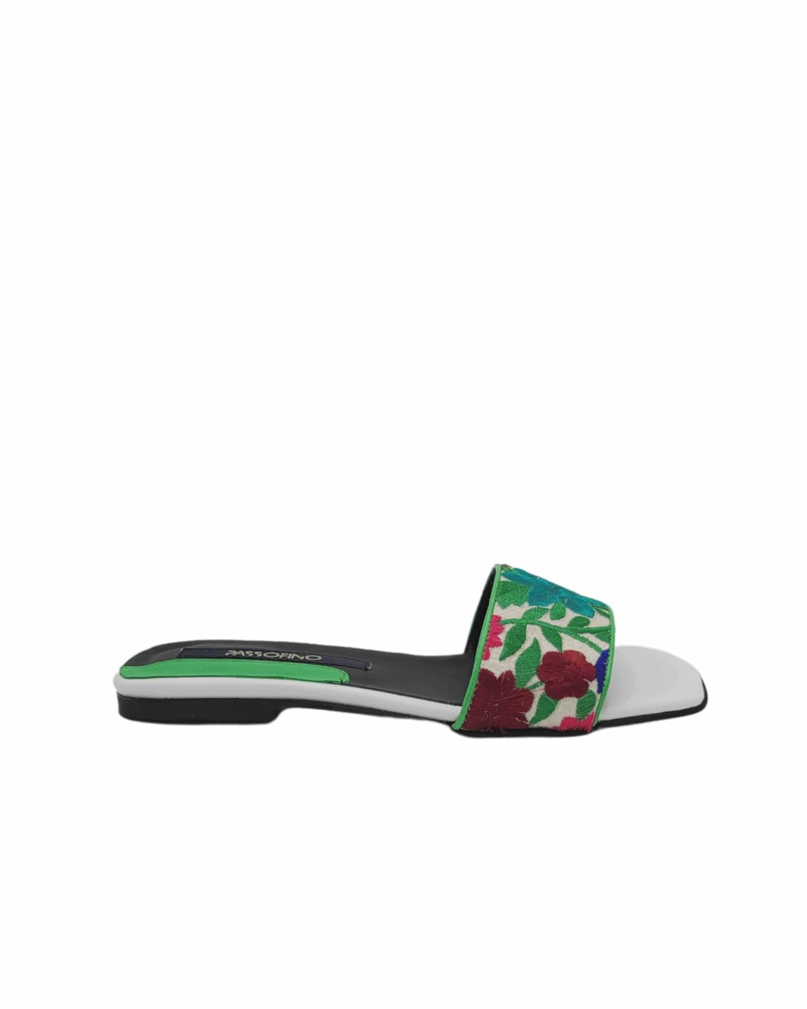 Papuci din material brodat Flowers White
