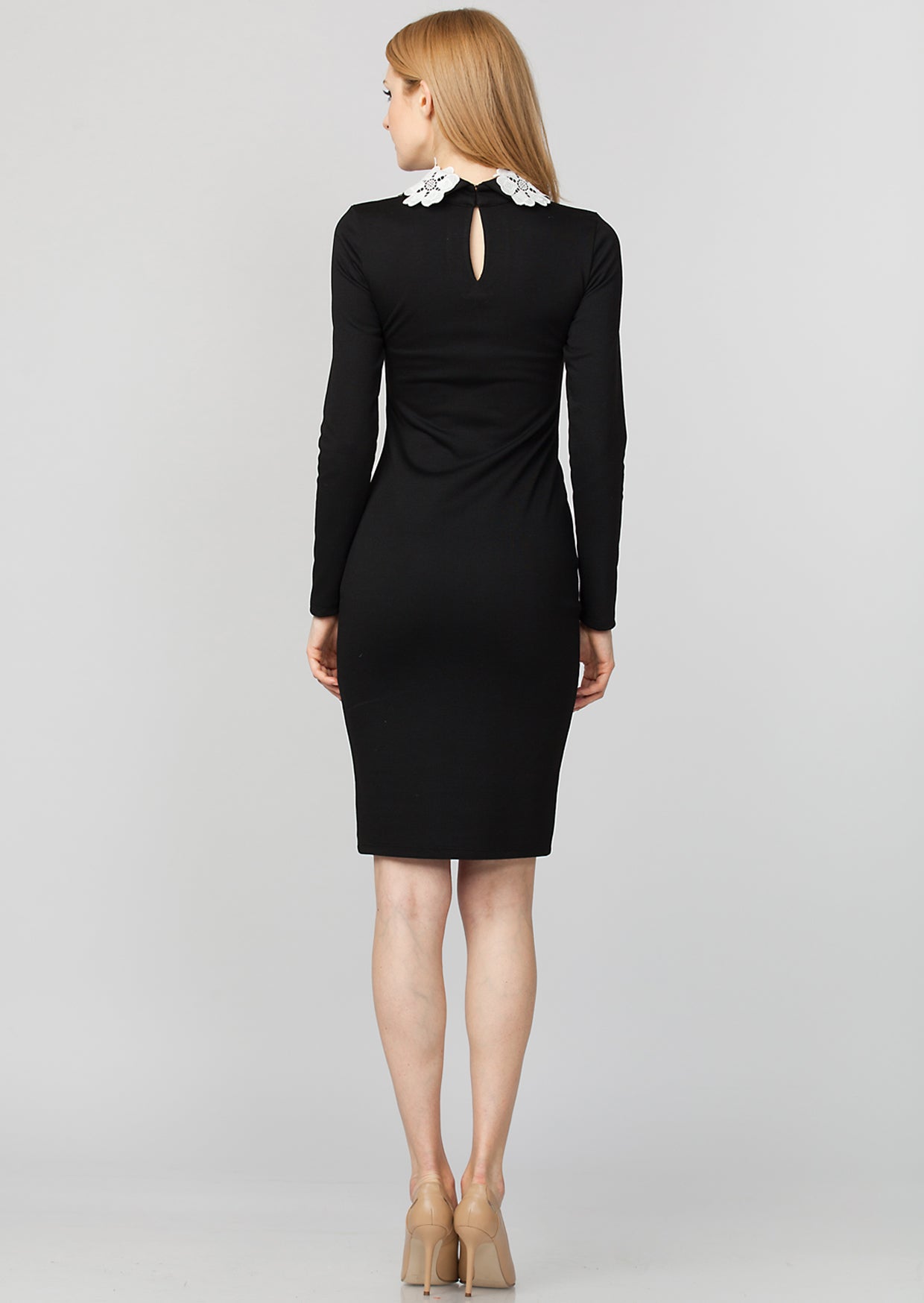 Rochie neagra cu guler dantelat