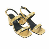 Sandale accesorizate Alma auriu imprimeu