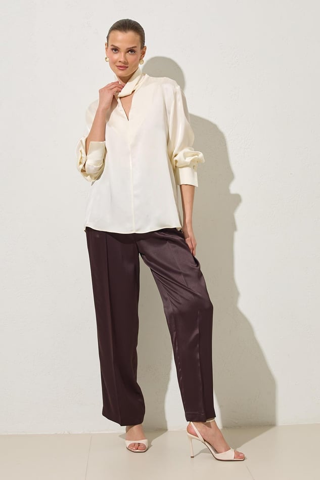 Bluza Satin Crem Cu Decolteu In V
