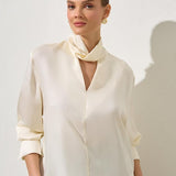 Bluza Satin Crem Cu Decolteu In V