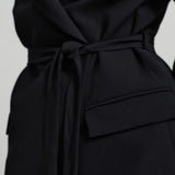 Costum Negru Cu Cordon In Talie