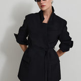 Costum Negru Cu Cordon In Talie