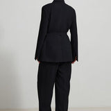 Costum Negru Cu Cordon In Talie