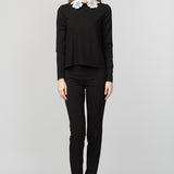 Top negru cu guler dantelat