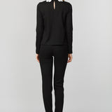 Top negru cu guler dantelat