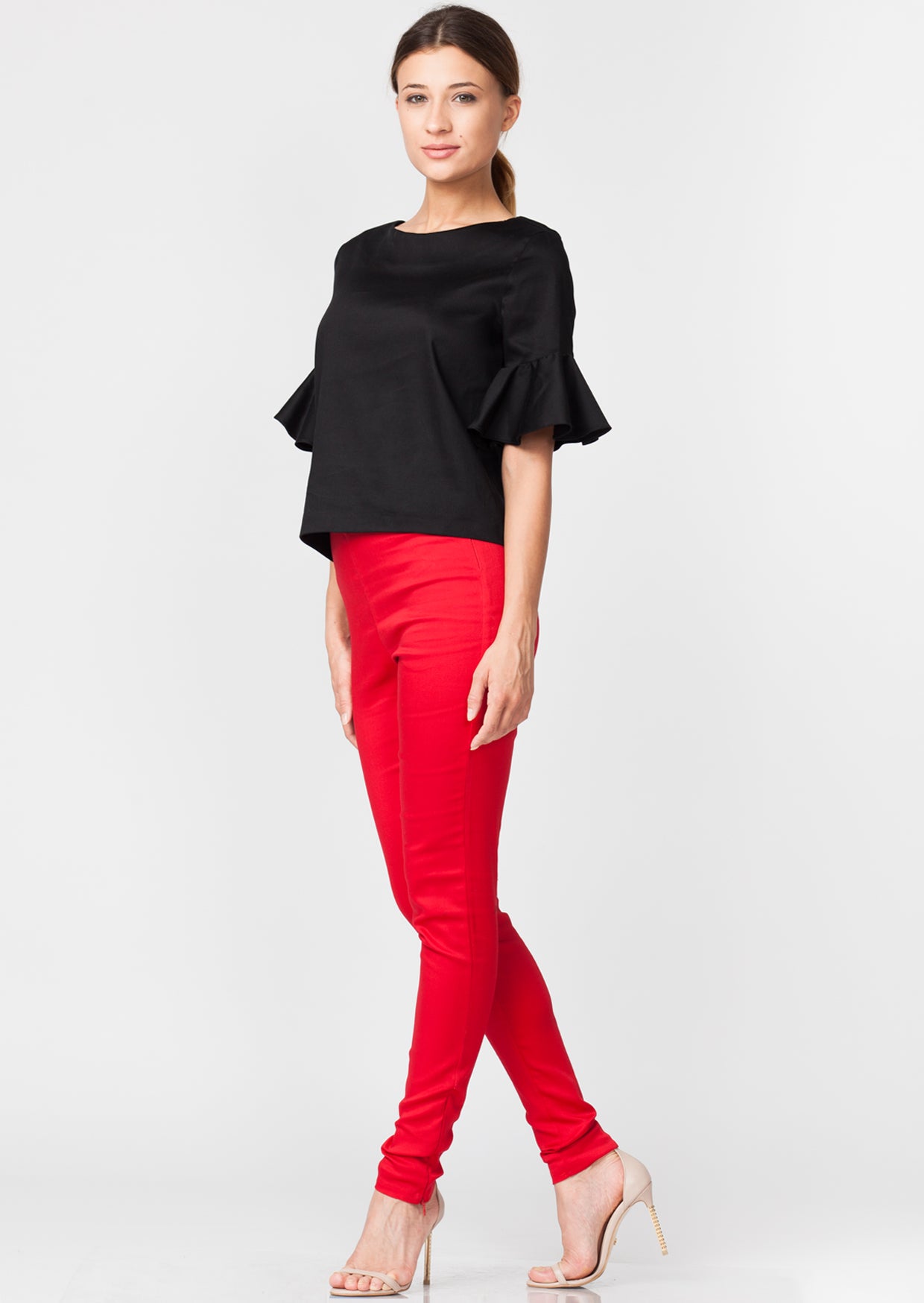 Top negru cu volane
