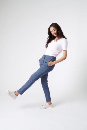 Pantaloni office casual cu pense albastri-2