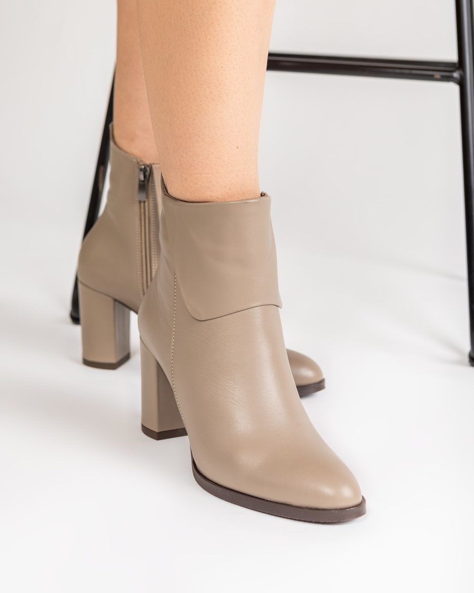 Ghete Dama Chic Elegance Taupe cu Design Asimetric